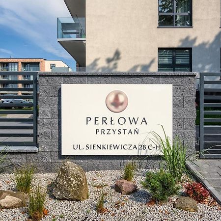 Apartament Flowers Z Parkingiem Perlowa Przystan - Holiday City Kołobrzeg Zewnętrze zdjęcie