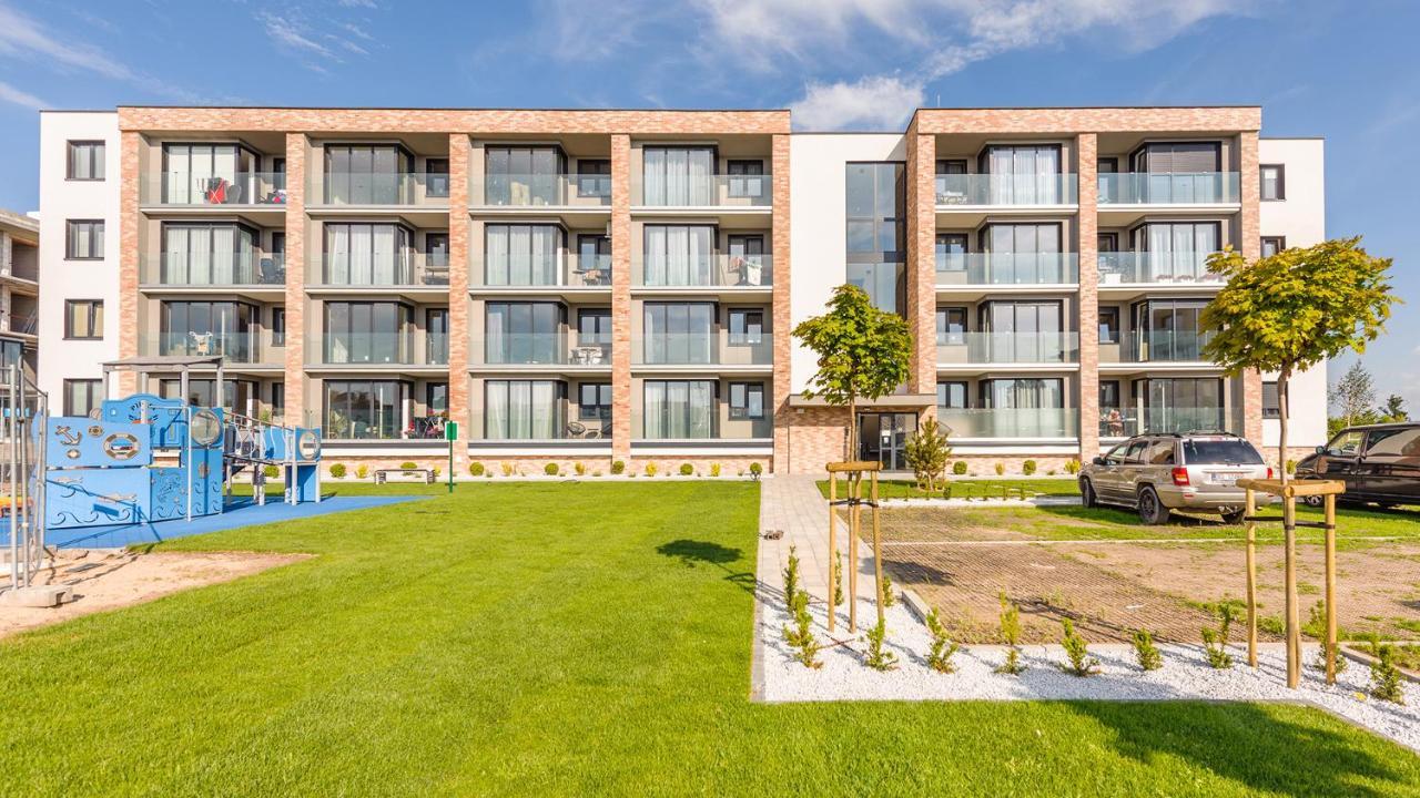 Apartament Flowers Z Parkingiem Perlowa Przystan - Holiday City Kołobrzeg Zewnętrze zdjęcie