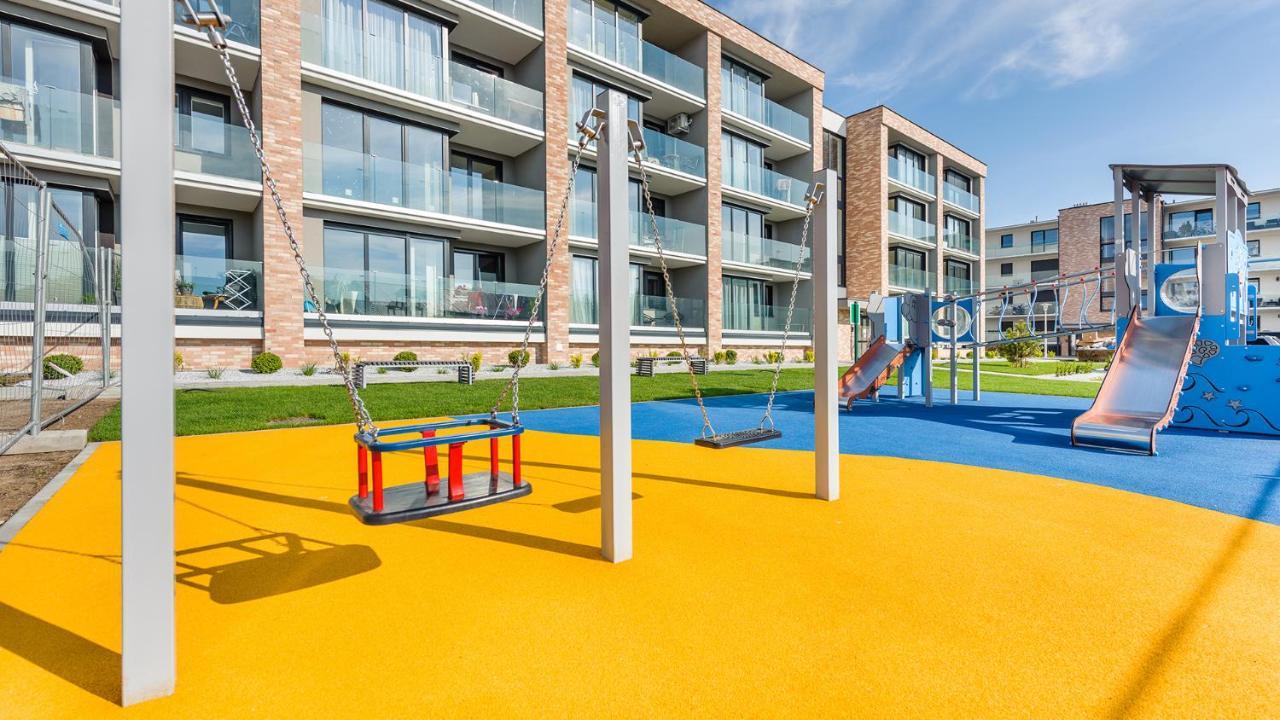Apartament Flowers Z Parkingiem Perlowa Przystan - Holiday City Kołobrzeg Zewnętrze zdjęcie
