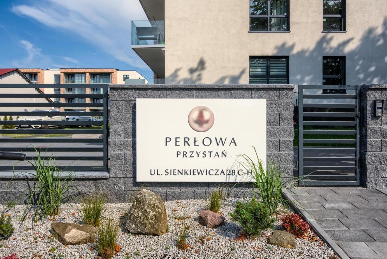 Apartament Flowers Z Parkingiem Perlowa Przystan - Holiday City Kołobrzeg Zewnętrze zdjęcie