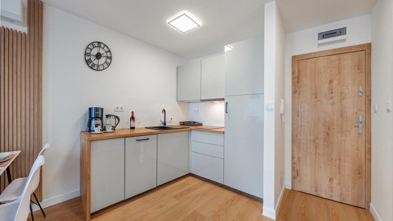 Apartament Flowers Z Parkingiem Perlowa Przystan - Holiday City Kołobrzeg Zewnętrze zdjęcie