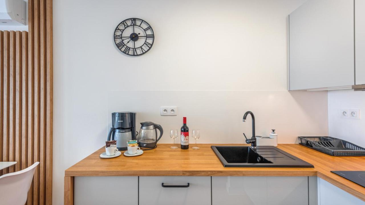 Apartament Flowers Z Parkingiem Perlowa Przystan - Holiday City Kołobrzeg Zewnętrze zdjęcie