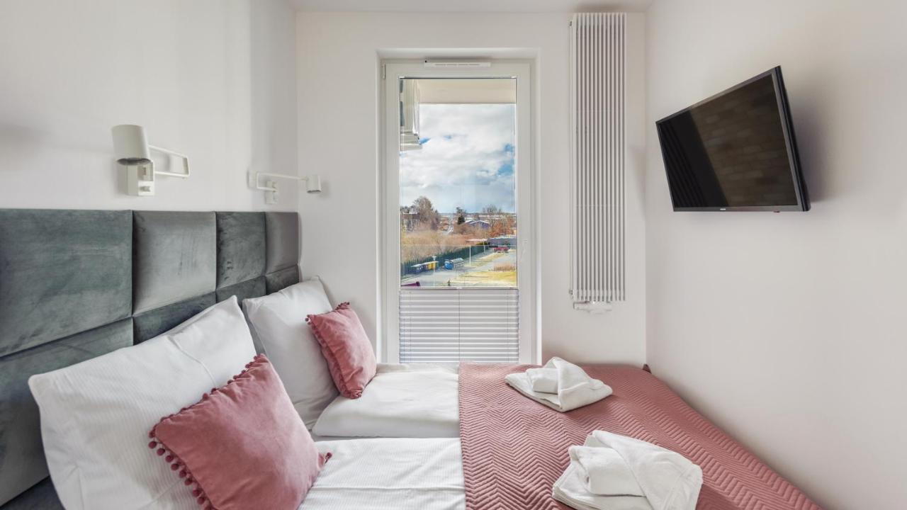 Apartament Flowers Z Parkingiem Perlowa Przystan - Holiday City Kołobrzeg Zewnętrze zdjęcie