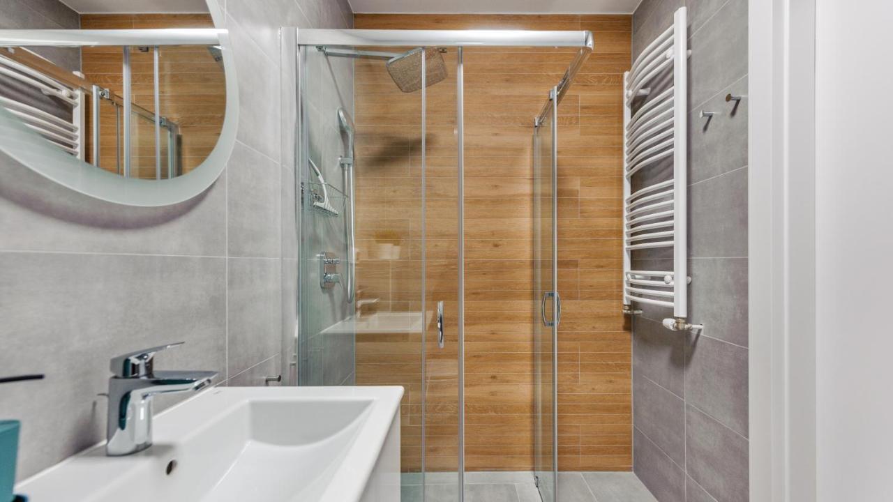 Apartament Flowers Z Parkingiem Perlowa Przystan - Holiday City Kołobrzeg Zewnętrze zdjęcie